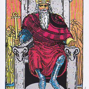 大アルカナ　IV　皇帝