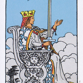 ソードのクイーン　小アルカナ