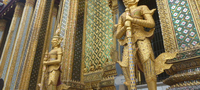 バンコク路線バスの旅①　王宮,ワット・プラケオ